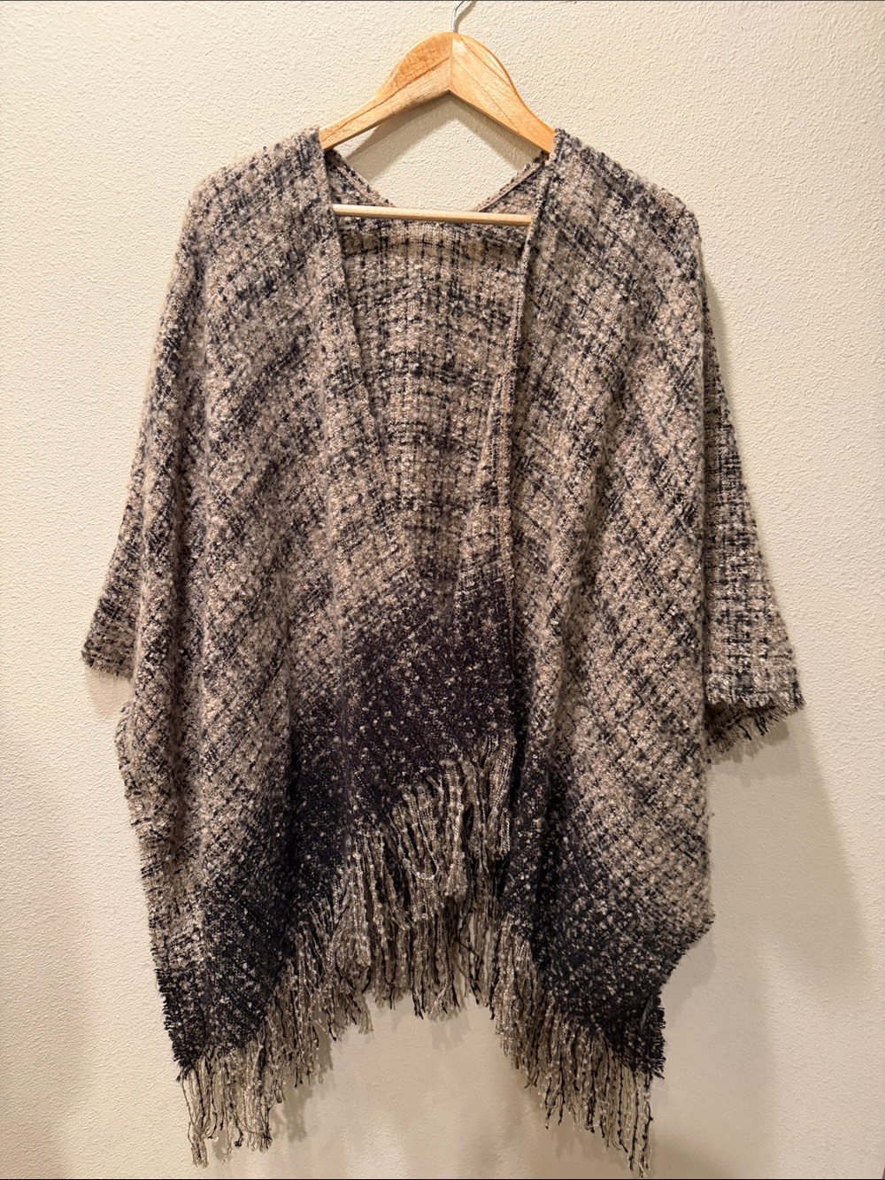 Do everything in love Neutral Gradient Fringe Poncho - Gray & Cream